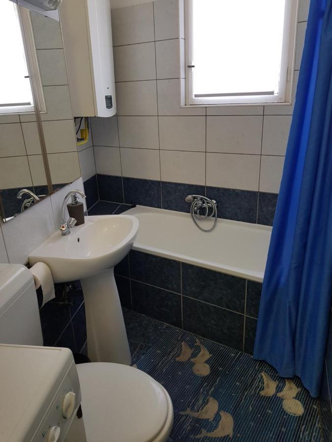 Belvarosi Apartman Apartment Егер Екстериор снимка